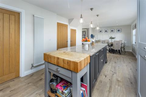 18 Armstrong Grove, Longframlington, Morpeth, NE65 8BJ