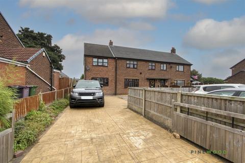 4 bedroom semi-detached house for sale, Langwith Road, Chesterfield S44