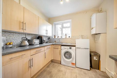 2 bedroom flat for sale, Garratt Lane, Tooting