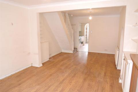 3 bedroom end of terrace house for sale, Kendall Road, Colchester