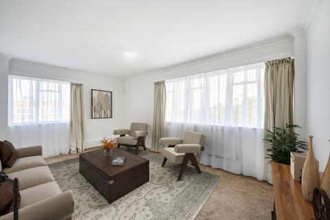 2 bedroom ground floor flat for sale, Hanger Green, Ealing, London, W5