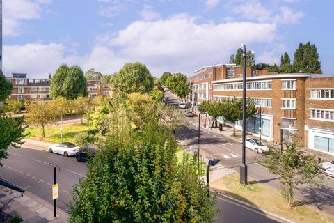 2 bedroom ground floor flat for sale, Hanger Green, Ealing, London, W5