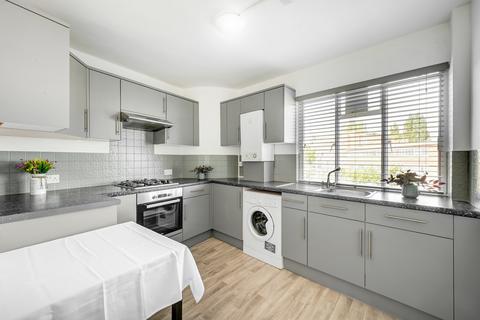 4b Hanger Green, London, W5 3EL