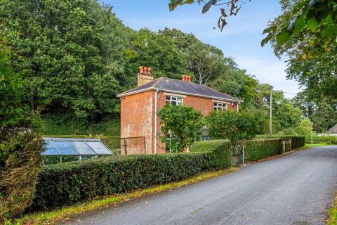 2 bedroom detached house for sale, Old Road, Alderbury