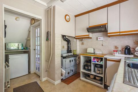 2 bedroom detached house for sale, Old Road, Alderbury