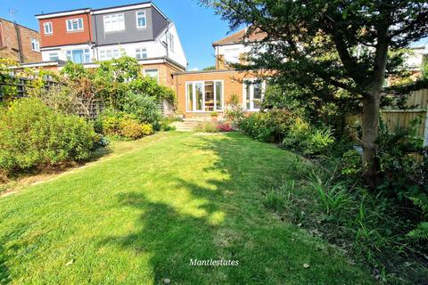 3 bedroom semi-detached house for sale, Brookside South, East Barnet/Southgate Borders EN4