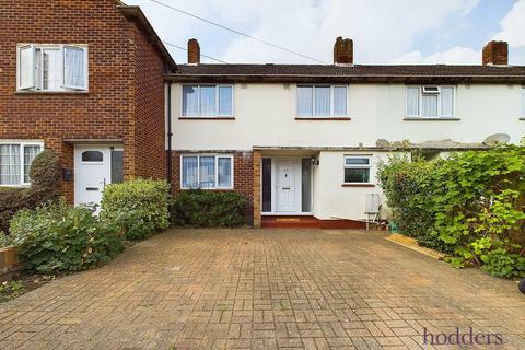 3 bedroom terraced house to rent, Longbourne Way, Chertsey, Surrey, KT16