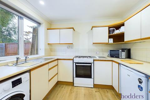 3 bedroom terraced house to rent, Longbourne Way, Chertsey, Surrey, KT16