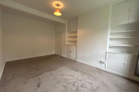 2 bedroom flat to rent, Cartha Street, Shawlands, Glasgow, G41