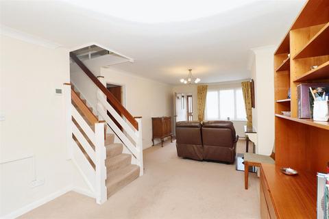 12 Nash Close, Elstree, Borehamwood, WD6 3LE