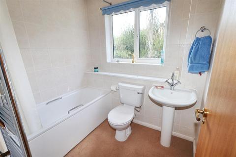 12 Nash Close, Elstree, Borehamwood, WD6 3LE