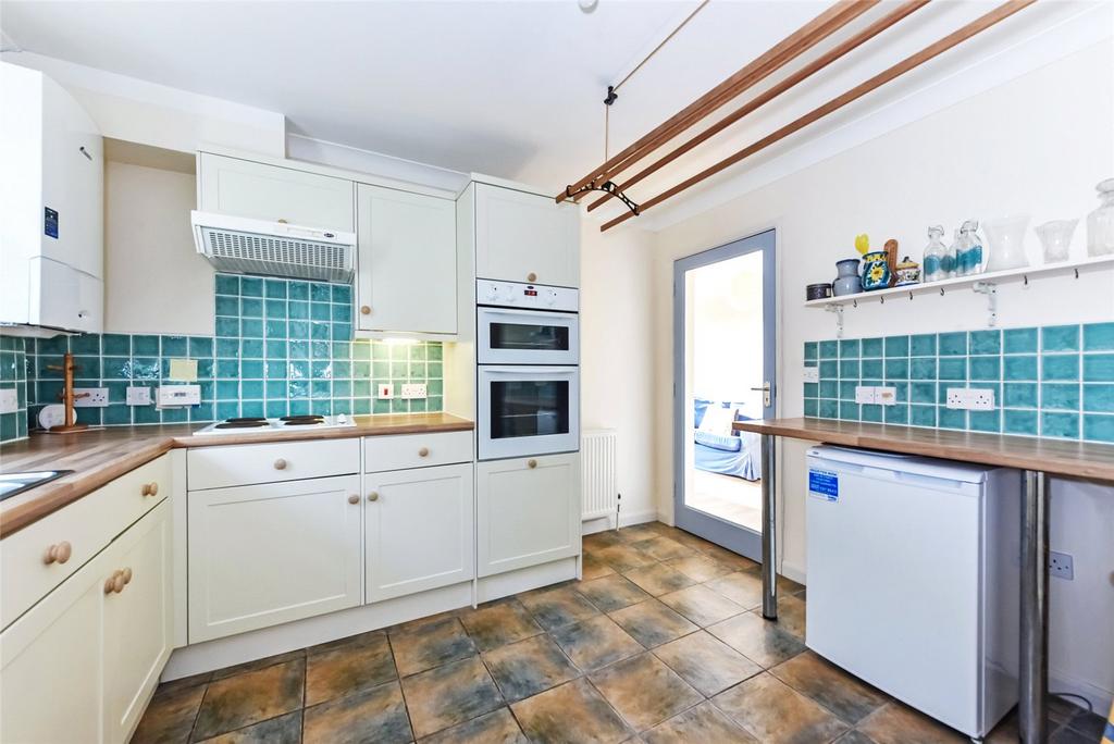 Kitchen 2/Utility
