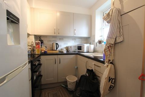 1 bedroom flat for sale, Queen Street, Deal, CT14