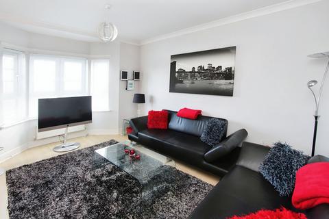 2 bedroom flat for sale, Glasgow G53