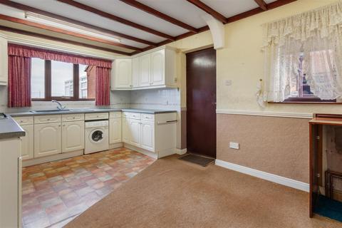 2 bedroom detached bungalow for sale, Newport Drive, Winterton