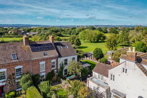 3 bedroom end of terrace house for sale, Wanswell, Berkeley