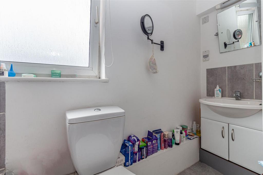 Bathroom-2.jpg