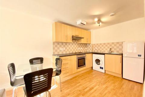 2 bedroom apartment to rent, City Link, Hessel Street, Salford