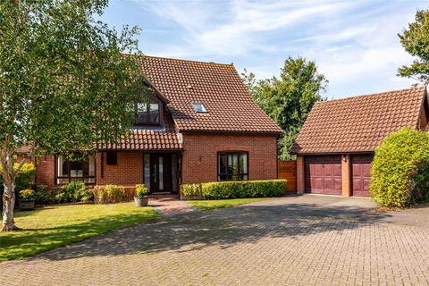 4 bedroom detached house for sale, Beaumaris Grove, Shenley Church End, Milton Keynes, Buckinghamshire, MK5