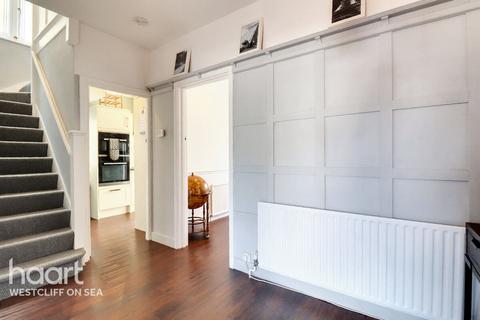 129 Manners Way, Southend-on-sea, SS2 6QP