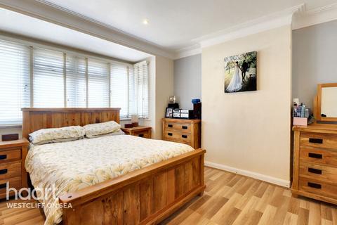 129 Manners Way, Southend-on-sea, SS2 6QP