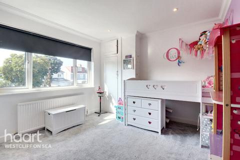 129 Manners Way, Southend-on-sea, SS2 6QP