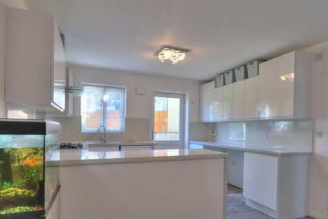 4 bedroom end of terrace house for sale, Madison Close, Hayle TR27