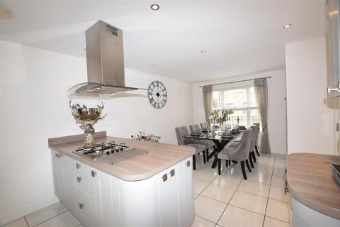 5 bedroom detached house for sale, Harrow Lane, Scartho DN33