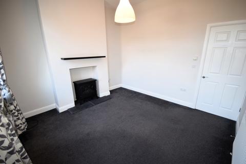 2 bedroom terraced house to rent, Adelaide Street, CA1