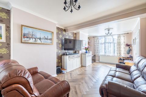 39 Foxon Lane, Caterham, CR3 5SG