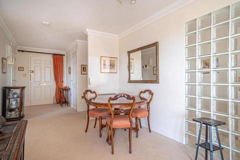 3 bedroom flat for sale, Jacinta, Lymington, Hampshire