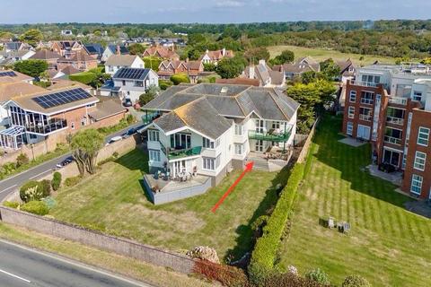 3 bedroom flat for sale, Jacinta, Lymington, Hampshire