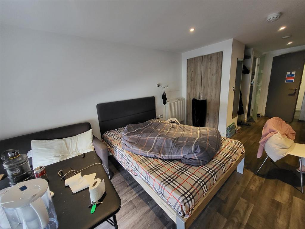 Bedroom.jpg