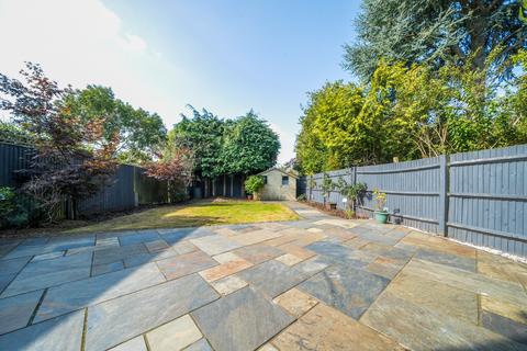 undefined, Rosehill Avenue, Horsell, GU21