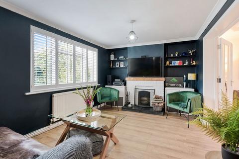 21 Central Way, Oxted, RH8 0LS
