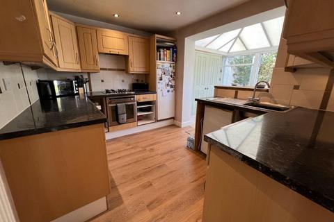 3 bedroom semi-detached house for sale, Oak Road, Halstead CO9