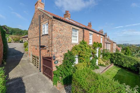 4 bedroom character property for sale, Brandsby Street, Crayke