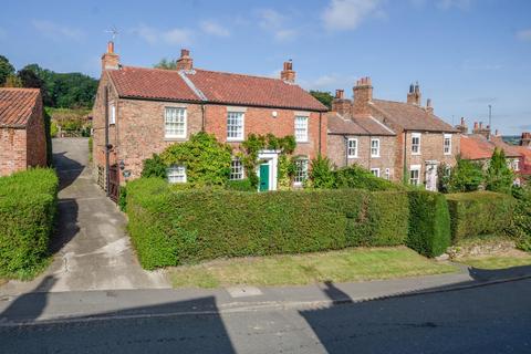 4 bedroom character property for sale, Brandsby Street, Crayke