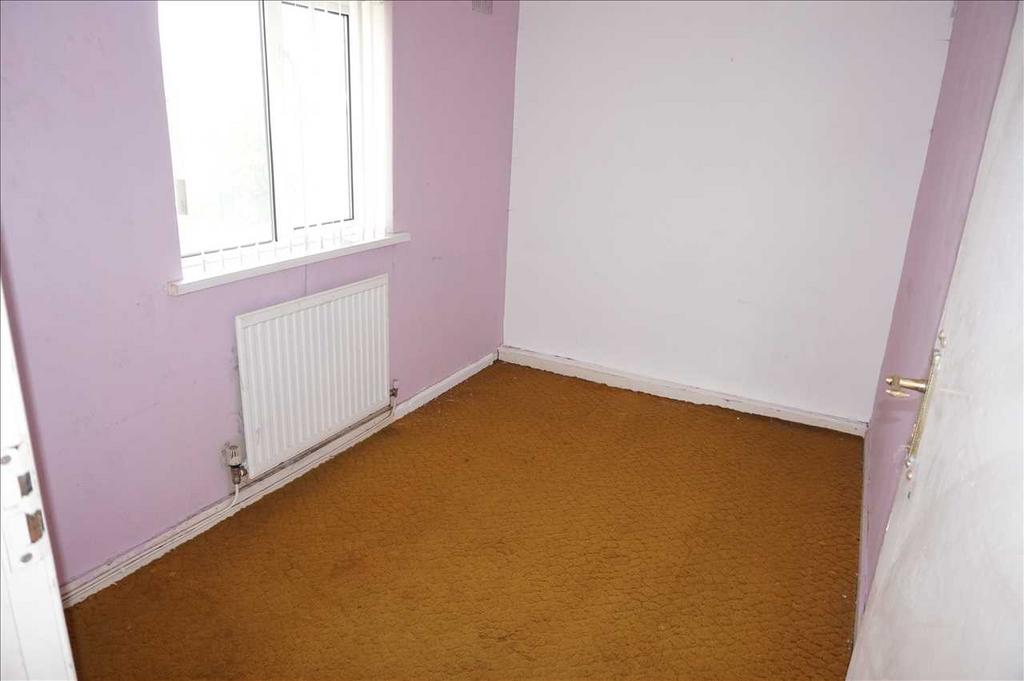 Back bedroom 3 :