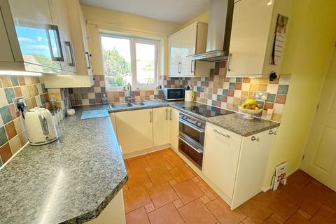 2 bedroom semi-detached bungalow for sale, Douglas Road, Bedford MK41