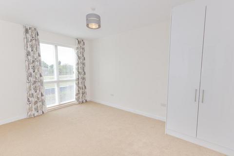 3 bedroom terraced house to rent, Willers Lane, Trumpington, Cambridge, Cambridgeshire