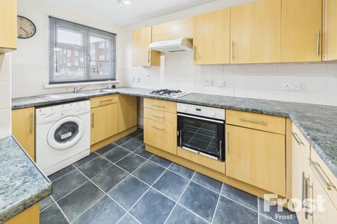 27 Quantock Close, Slough, SL3 8UD