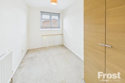 27 Quantock Close, Slough, SL3 8UD