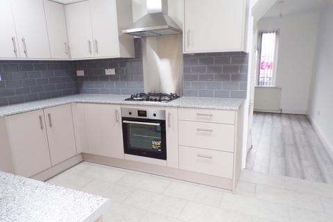 2 bedroom terraced house to rent, Plaistow, London, E13