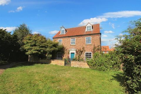 5 bedroom detached house for sale, Penfold Street, Aylsham