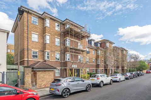 2 bedroom flat for sale, Woods Road, Peckham, London, SE15