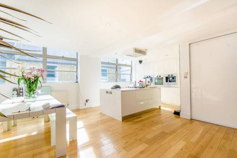 2 bedroom mews for sale, Blackstock Mews, Highbury, London, N4