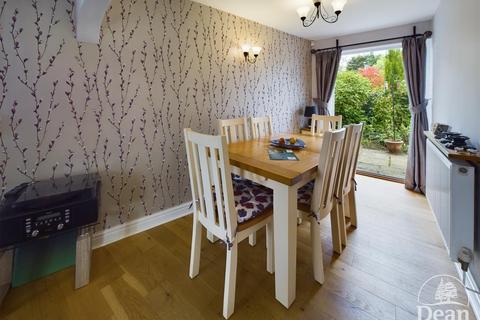 3 bedroom cottage for sale, Church Square, Blakeney GL15