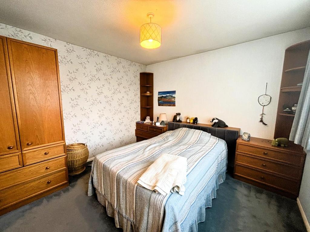 Bedroom 1.jpeg