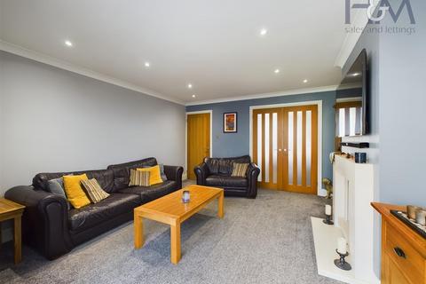 83 The Pastures, Stevenage, SG2 7DF